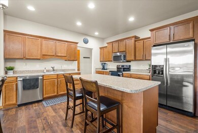 4825 Millenium Dr, Cedar Falls, IA 50613 - photo 5