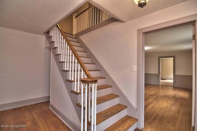 185 Clermont Ave, Stroudsburg, PA 18360 - photo 7