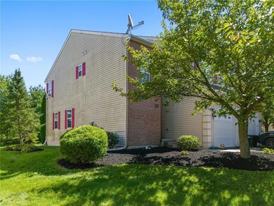 6853 Hunt Dr, Macungie, PA 18062 - photo 4