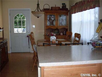 Kitchen Eating area