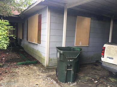952 W Grenada Terrace, Macon, GA 31206 - photo 2