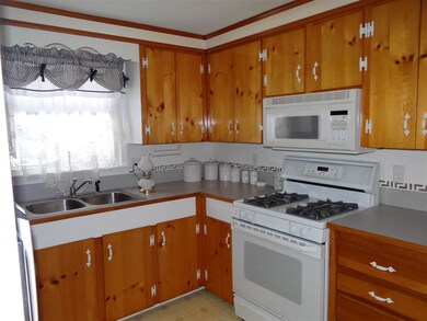 46 Cheyenne Dr, Nashua, NH 03063 - photo 7