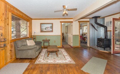 003_Living Room