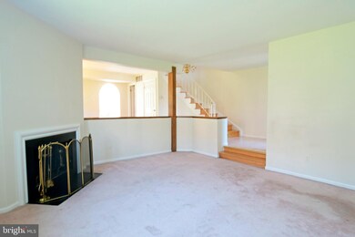 10 Headley Dr, Newtown, PA 18940 - photo 2