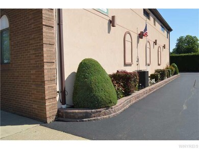 549 Oliver St unit 3, North Tonawanda, NY 14120 - photo 2