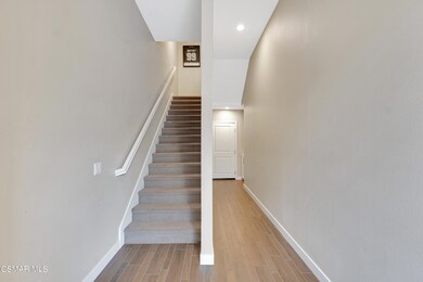 212 Village Commons Blvd - HsHProd-8