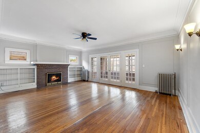 1651 Atkinson 2nd Floor-2