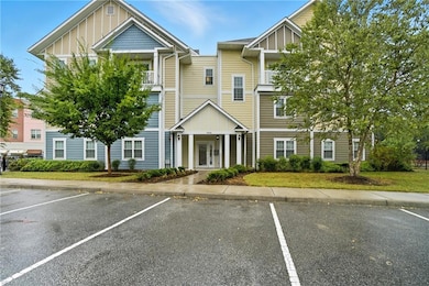 1016 Thoroughgood Way unit 307, Chesapeake, VA 23324 - photo 5