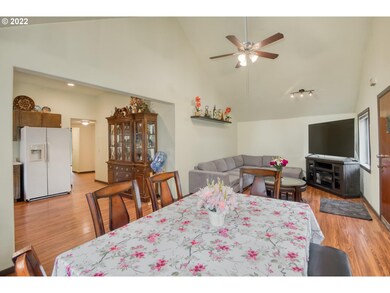 6714 NE Chestnut St, Hillsboro, OR 97124 - photo 6