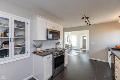 1711 W 2nd St, Seymour, IN 47274 - photo 6