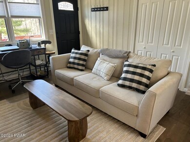 96 Woodledge Hills Dr, Hawley, PA 18428 - photo 7