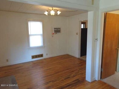 609 N 11th St, Niles, MI 49120 - photo 7