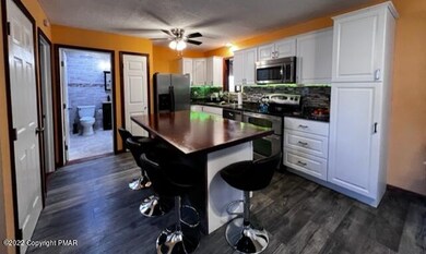 6334 Ventnor Dr, Tobyhanna, PA 18466 - photo 4