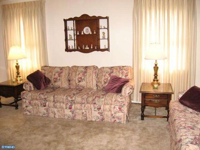 204 Evergreen Ave, Folsom, PA 19033 - photo 7