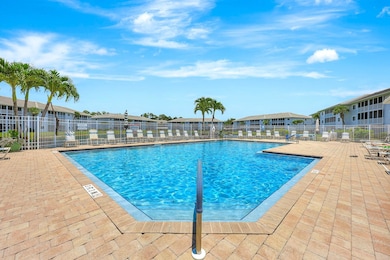 7846 Regal Heron Cir unit 103, Naples, FL 34104 - photo 2