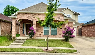 2639 Blackstone Dr, Grand Prairie, TX 75052 - photo 2