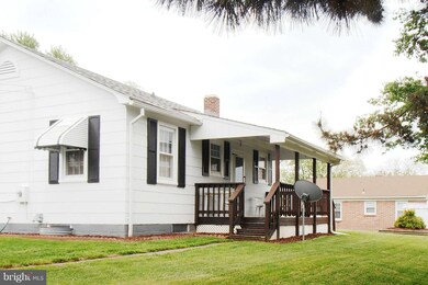 6230 Walnut Ave, Sykesville, MD 21784 - photo 2