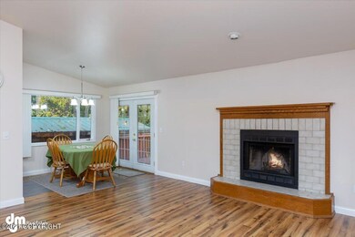 04-Living Room MS_0778