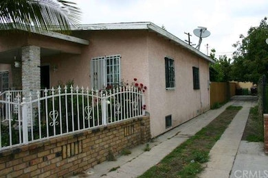 Huge Driveway, Plenty of Parking Space