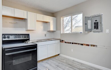 Back Unit- Kitchen (4)
