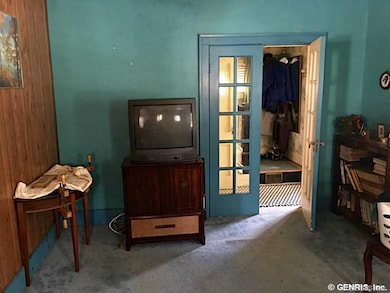 Family Room.