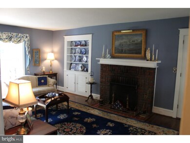 711 Lindale Ave, Drexel Hill, PA 19026 - photo 3