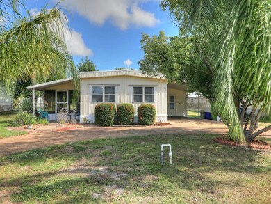 308 Pineapple St, Sebastian, FL 32958 - photo 3