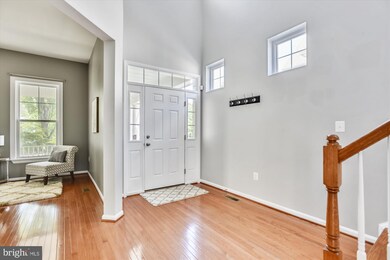 17455 Lethridge Cir, Round Hill, VA 20141 - photo 3