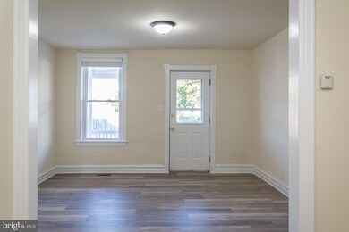 202 Park St, Waynesboro, PA 17268 - photo 5