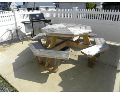 192 Atlantic Ave, Seabrook, NH 03874 - photo 4