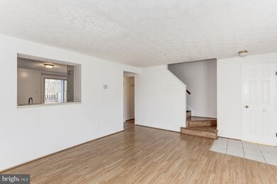 7462 Wounded Knee Rd, Lorton, VA 22079 - photo 7