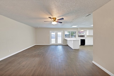 1427 Caladium Dr, Mesquite, TX 75149 - photo 5