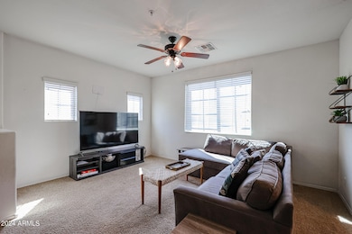 8186 W Colcord Canyon Rd unit BLD59, Phoenix, AZ 85043 - photo 5