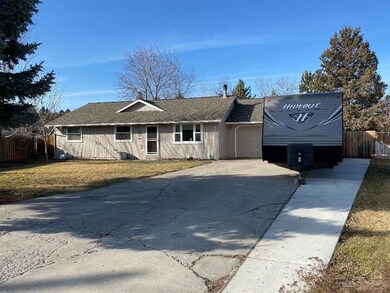 3172 SW Reindeer Ct, Redmond, OR 97756 - photo 2