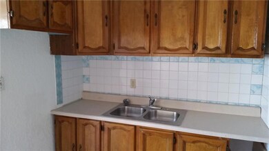 7509 Wilcox Dr unit B, El Paso, TX 79915 - photo 5