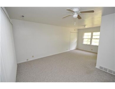 1249 W Cypress St, Rogers, AR 72756 - photo 2