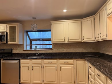 17 Bayberry Dr, Atkinson, NH 03811 - photo 4