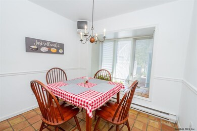 26 Collins Terrace, Saratoga Springs, NY 12866 - photo 4