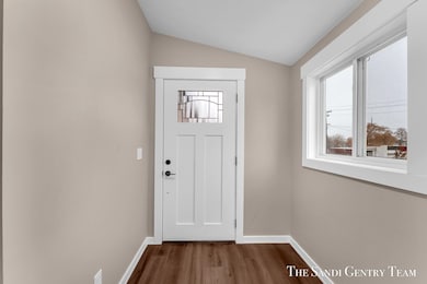 300 N 7th St unit 2 - Upper, Grand Haven, MI 49417 - photo 7