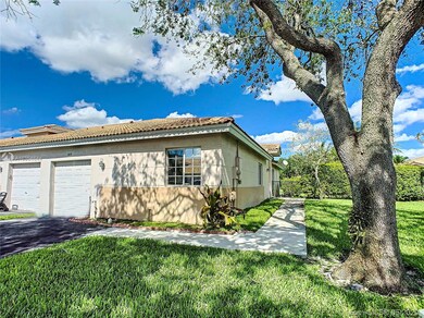 1821 SW 116th Way, Miramar, FL 33025 - photo 3