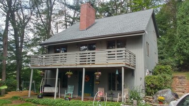 7 Weetamoe St, Worcester, MA 01602 - photo 3