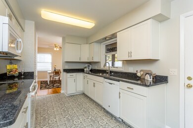 80 Perry St, Harrisonburg, VA 22801 - photo 2