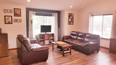 2922 Old Orchard Rd, Eau Claire, WI 54703 - photo 4