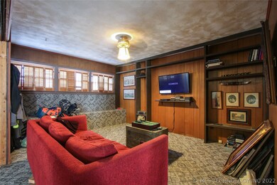 113 S Lee Ave, Tahlequah, OK 74464 - photo 6