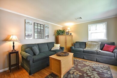 296 Hunt Ave, Warwick, RI 02886 - photo 4