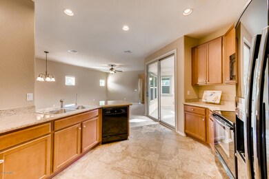 943 S Pheasant Drive Gilbert-large-012-2