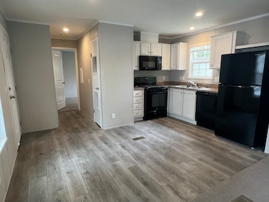 2383 8 Mile Rd unit 26, Kawkawlin, MI 48631 - photo 6