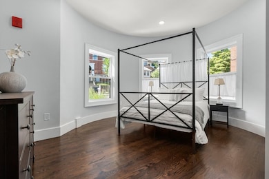 111 Winthrop Rd unit 3, Brookline, MA 02445 - photo 5