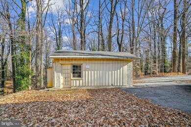 616 Gun Rd, Halethorpe, MD 21227 - photo 5