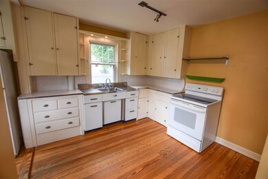 40 Wood Ave, Concord, NH 03301 - photo 4